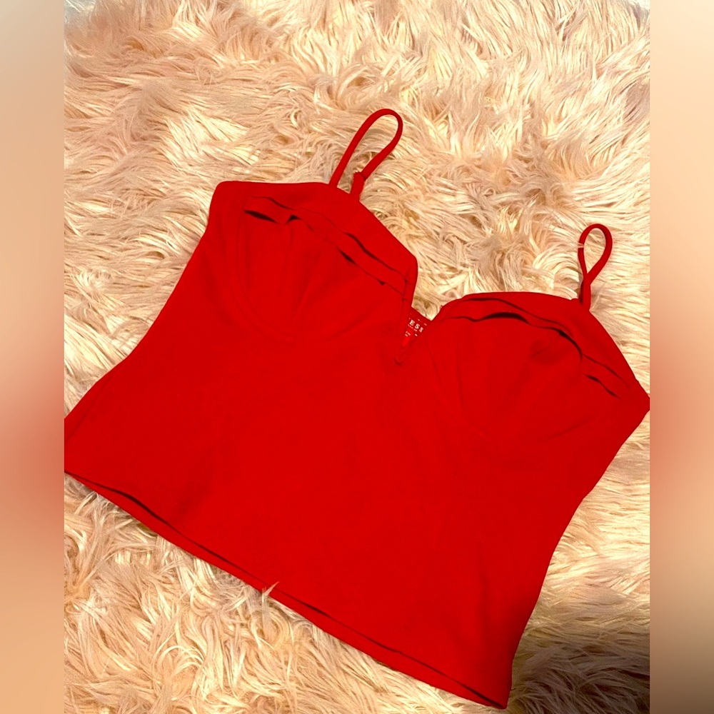 Red top by Guess